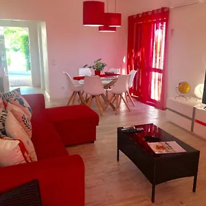 https://ethnic-ocean-red.hotelaalgarve.com